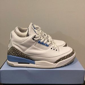 Retro Air Jordan 3 UNC